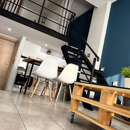 Apartamento 48 Downtown Lofts Néa Péramos Exterior foto