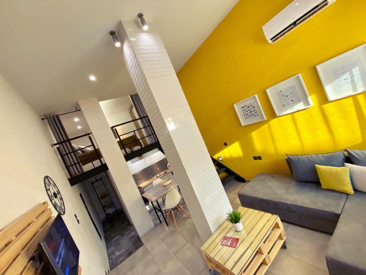 Apartamento 48 Downtown Lofts Néa Péramos Exterior foto