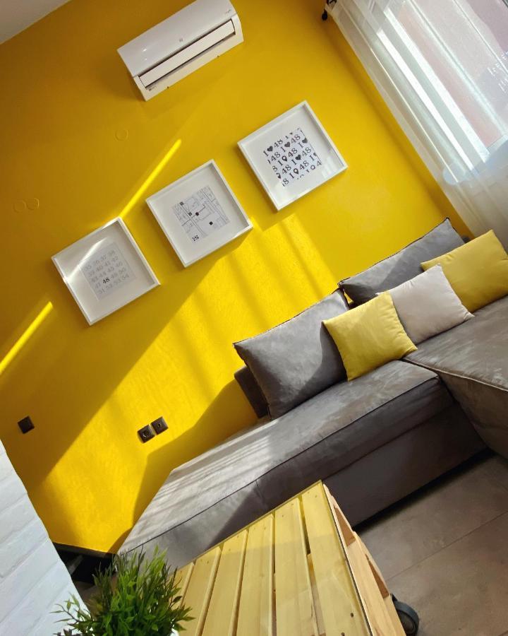 Apartamento 48 Downtown Lofts Néa Péramos Exterior foto